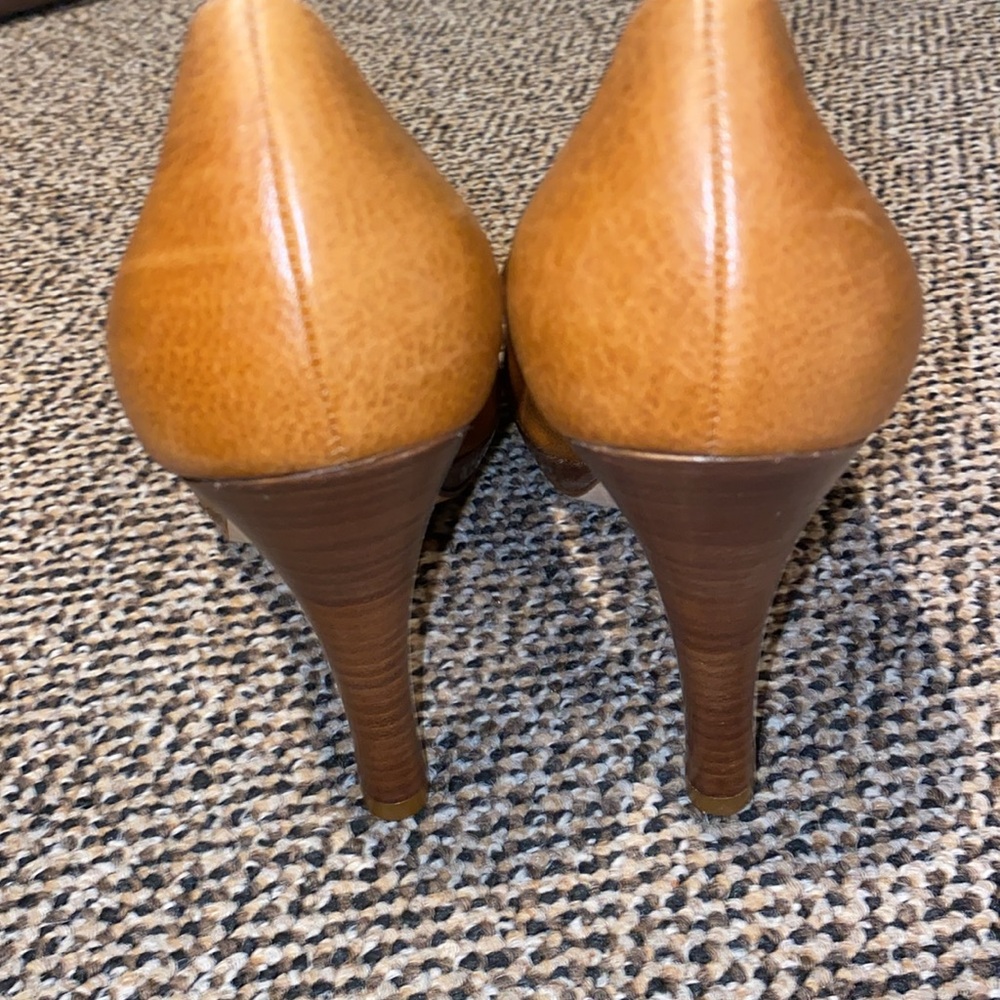 Anne Klein Women's Brown Pumps - Picture 3 of 4